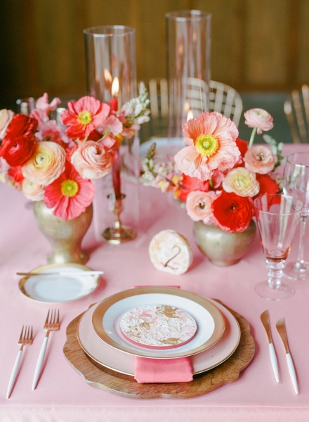 12-Coral-poppies-Max-Gill-table-setting