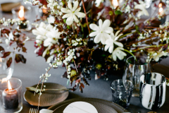 28-modern-black-white-place-setting