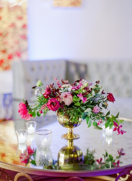 31-burgundy-floral-cocktail-arrangement