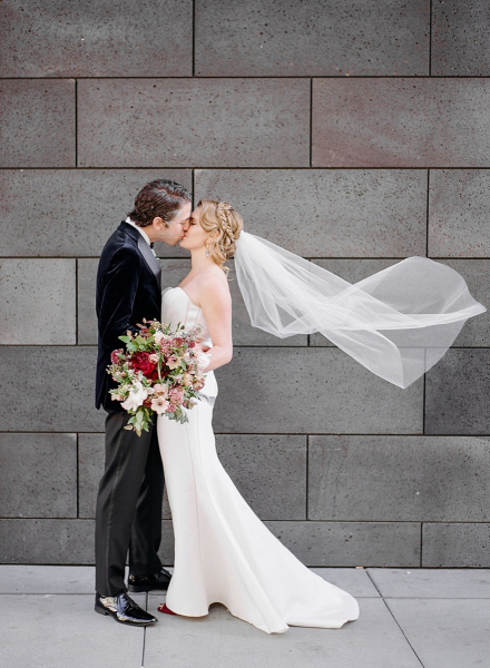 5-bride-groom-first-kiss