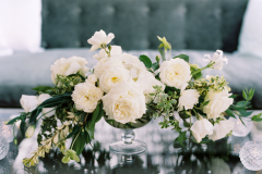 25-white-tulip-floral-centerpiece