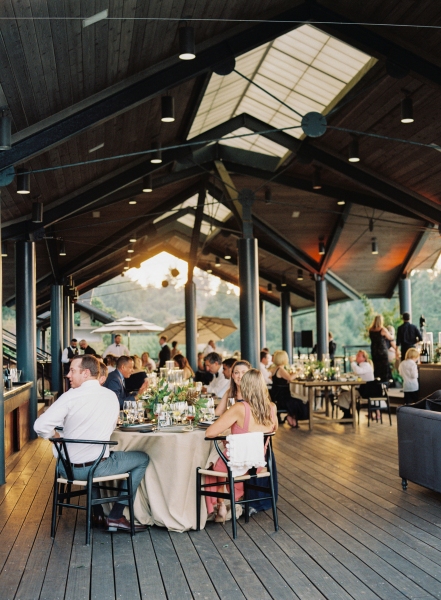 27-wine-boho-country-alfresca-reception