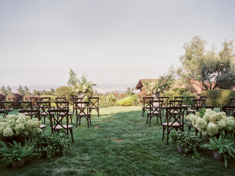 5-minimalist-garden-wedding-green-decor