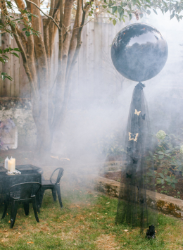 1-large-black-balloon-tulle-butterflies